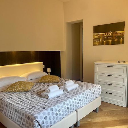 Uffizi Charme Apartment Firenze Bagian luar foto